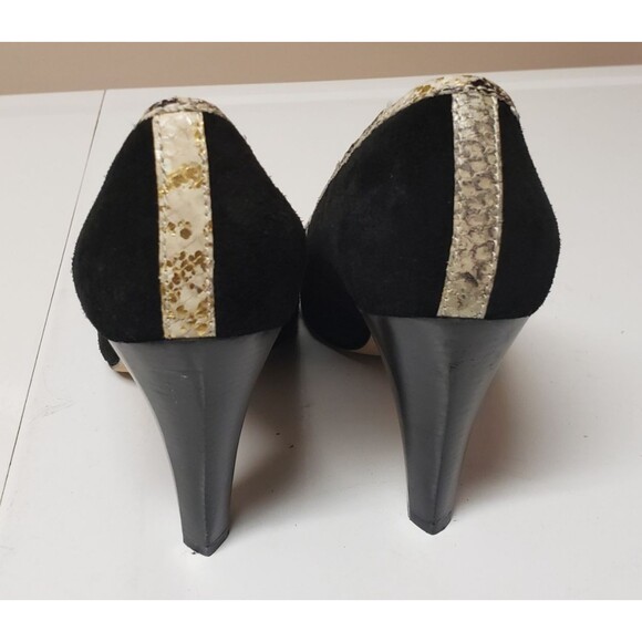 Michael Kors Tiara Pumps Suede Black Snakeskin Accent Leather Sz 8.5M PO Excel - Picture 5 of 14